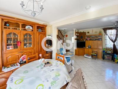 Maison - 94 m² - 4 pièces