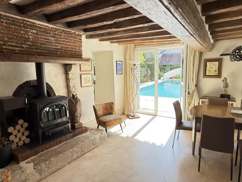 Maison ancienne - 251 m² - 7 pièces