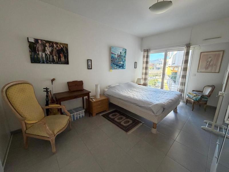 Appartement - 81 m² - 3 pièces