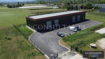 Local d'activité / Entrepôt - 260 m²