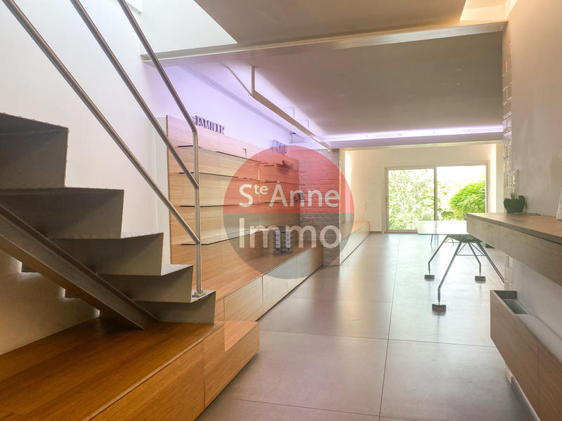 Maison - 197 m² - 7 pièces