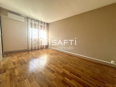 Appartement - 88 m² - 3 pièces