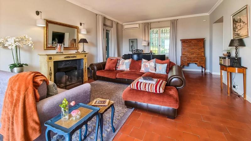 Villa - 378 m² - 11 pièces