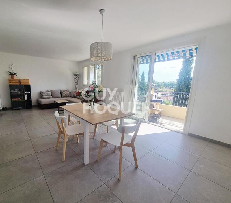 Appartement - 94 m² - 5 pièces