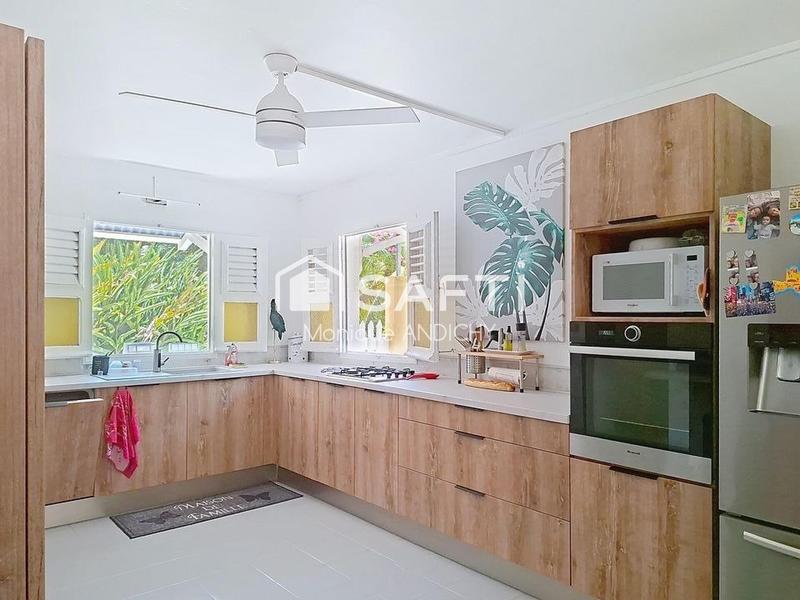 Villa - 180 m² - 5 pièces