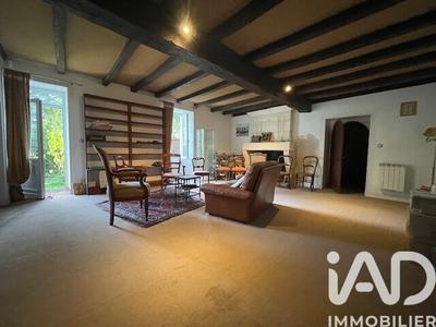 Maison - 210 m² - 7 pièces