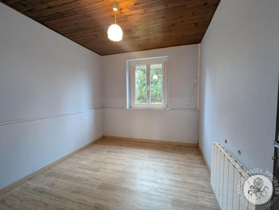 Maison - 61 m² - 5 pièces