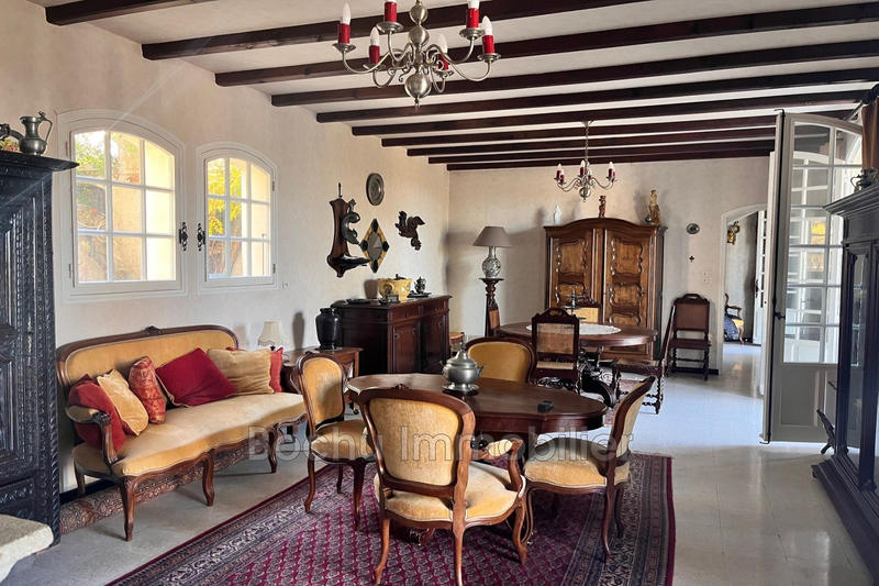 Maison - 210 m² - 7 pièces