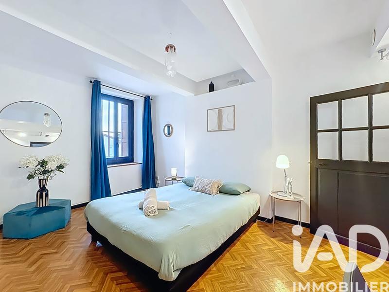 Maison - 297 m² - 7 pièces