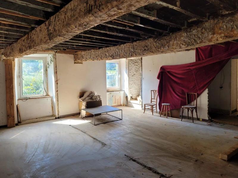 Maison - 220 m² - 7 pièces