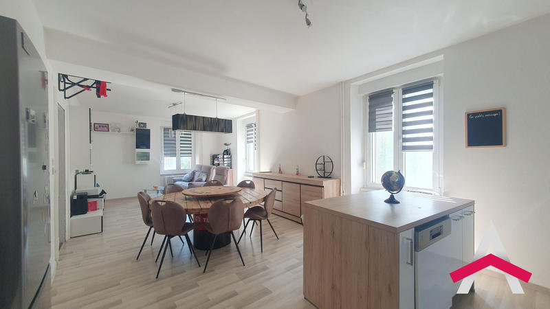 Appartement - 90 m² - 4 pièces