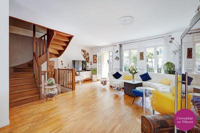 Maison - 170 m² - 5 pièces