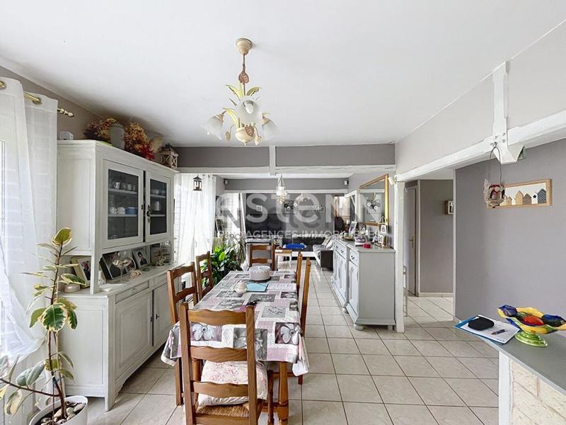 Maison - 99 m² - 4 pièces