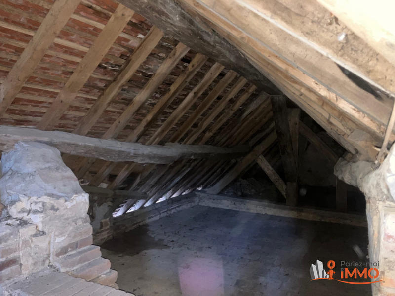 Maison - 220 m² - 9 pièces