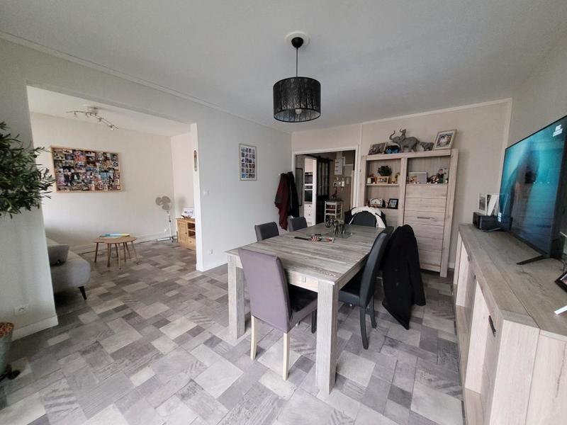 Appartement - 84 m² - 3 pièces