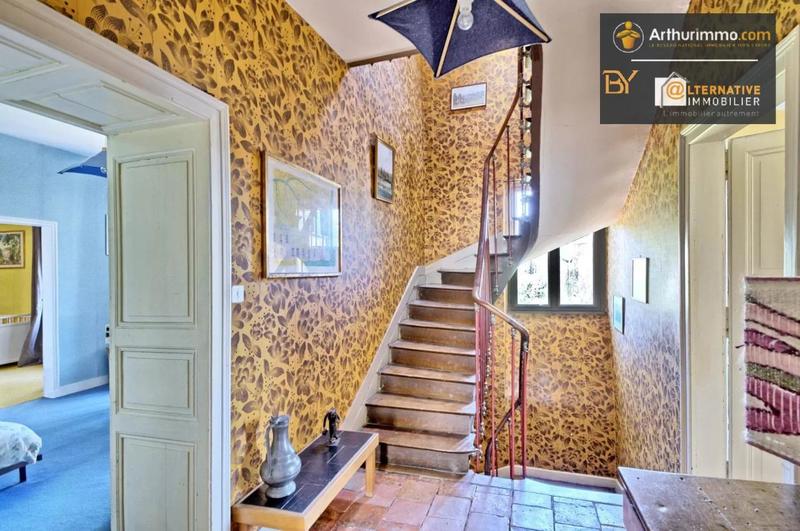 Maison de maîtres - 292 m² - 12 pièces