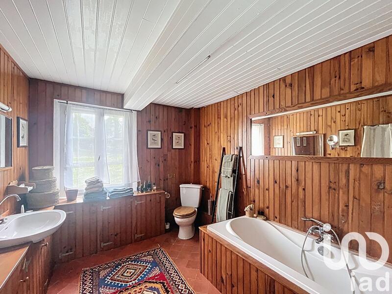 Maison - 244 m² - 5 pièces