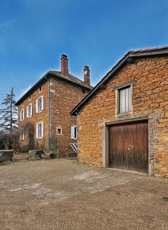 Maison - 284 m² - 8 pièces