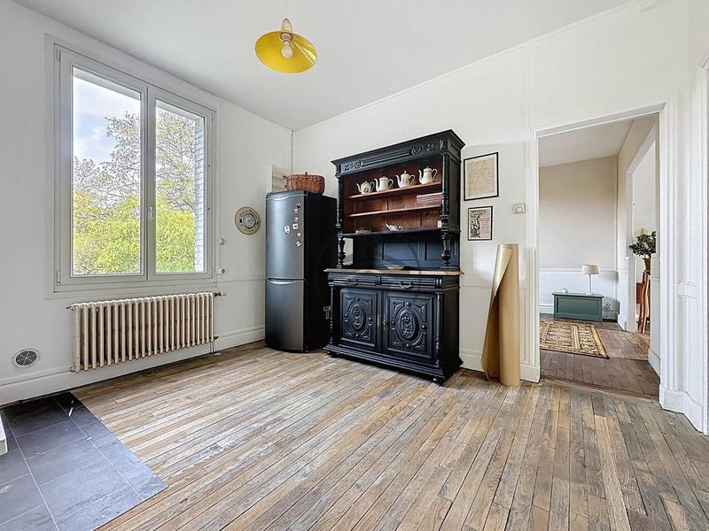 Maison - 287 m² - 10 pièces