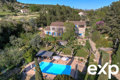 Bastide - 342 m² - 9 pièces