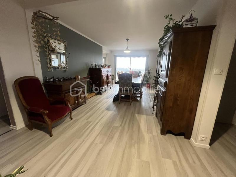 Appartement - 94 m² - 4 pièces