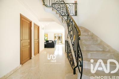 Maison - 192 m² - 6 pièces