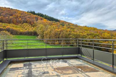 Appartement - 100 m² - 4 pièces