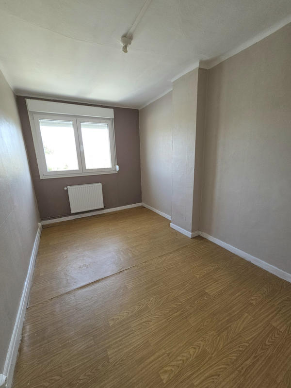 Maison - 85 m² - 6 pièces