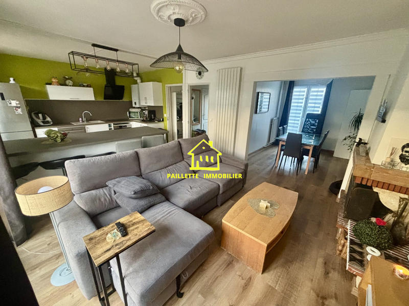 Maison - 94 m² - 5 pièces