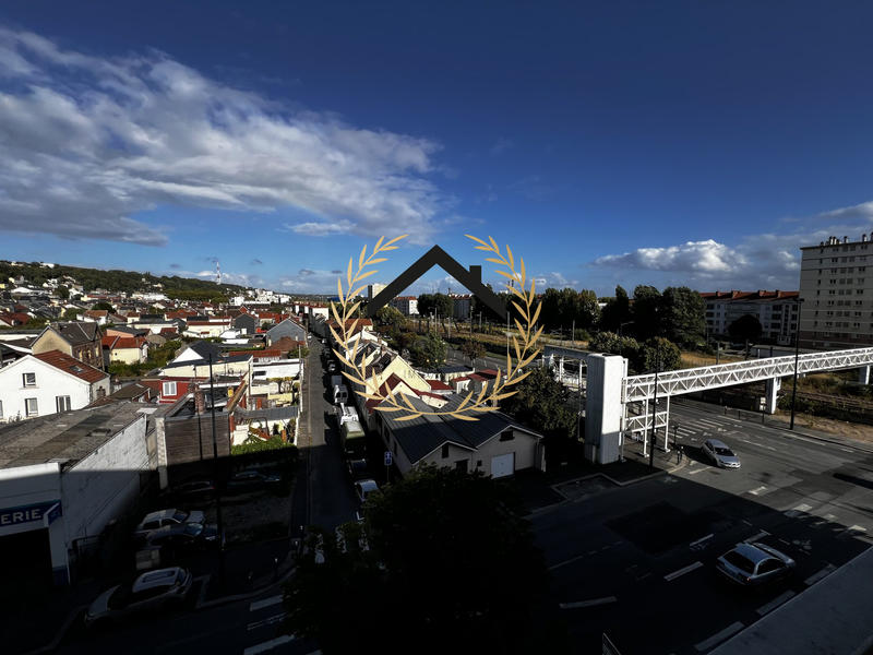 Appartement - 105 m² - 5 pièces