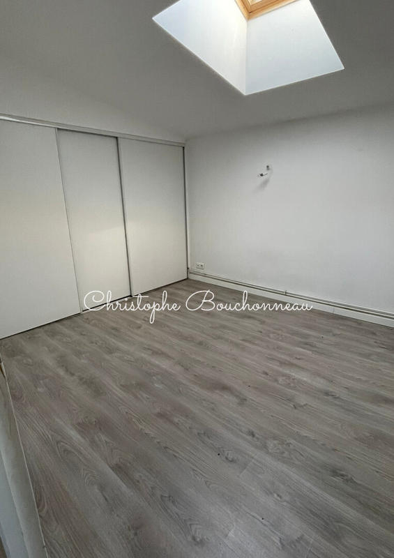 Immeuble - 85 m² - 3 pièces