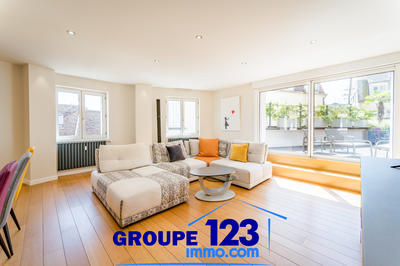 Appartement - 125 m² - 5 pièces