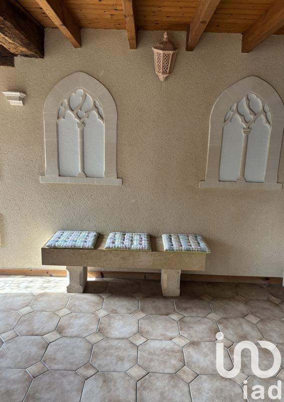 Maison - 220 m² - 6 pièces