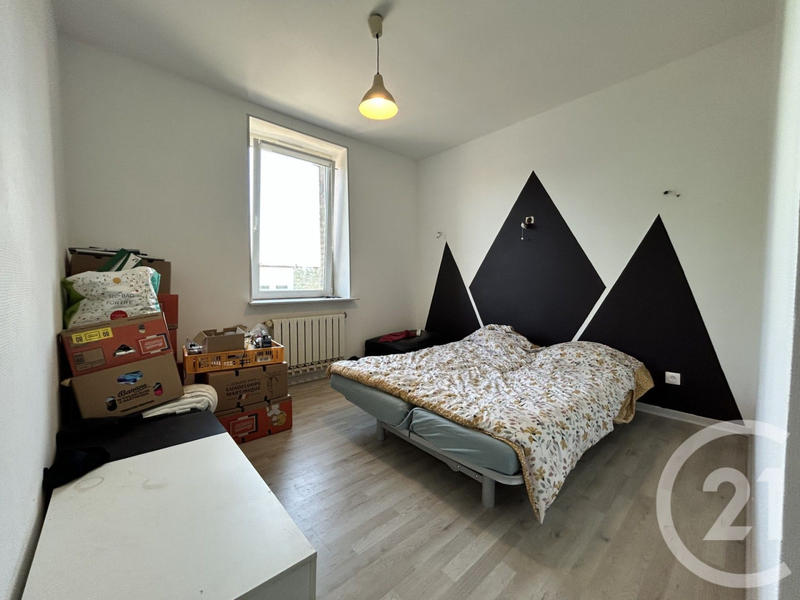 Maison - 96 m² - 5 pièces