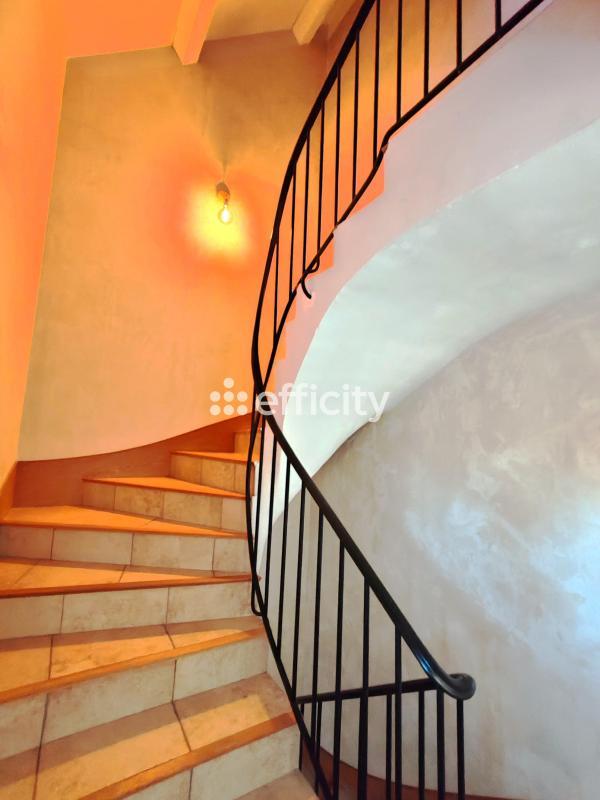 Maison - 160 m² - 5 pièces