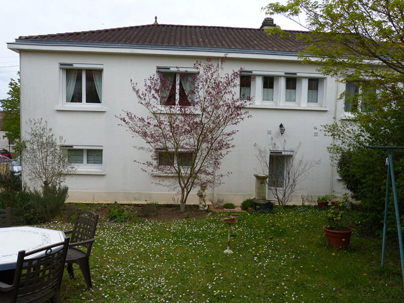 Maison - 162 m² - 6 pièces