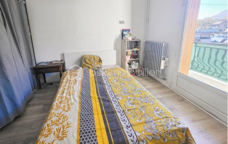 Appartement - 85 m² - 4 pièces