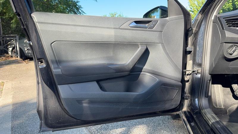 Volkswagen Polo VI 1.0 80 Edition