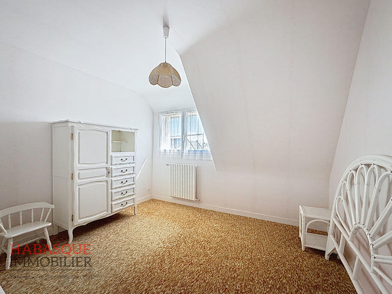 Maison - 99 m² - 6 pièces