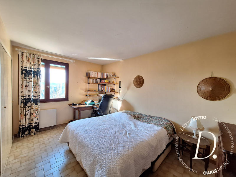 Villa - 163 m² - 6 pièces