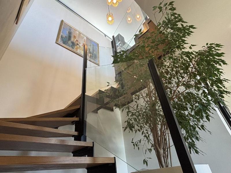 Maison d'architecte - 211 m² - 6 pièces