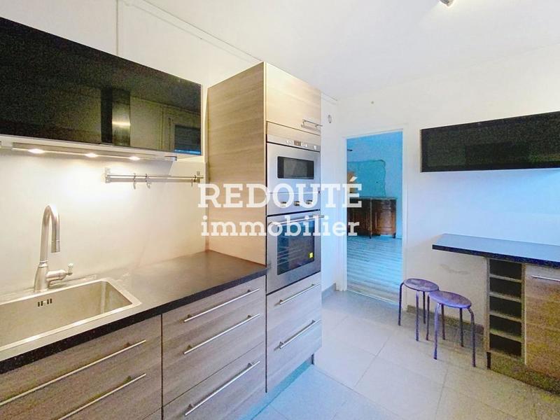 Appartement - 96 m² - 5 pièces