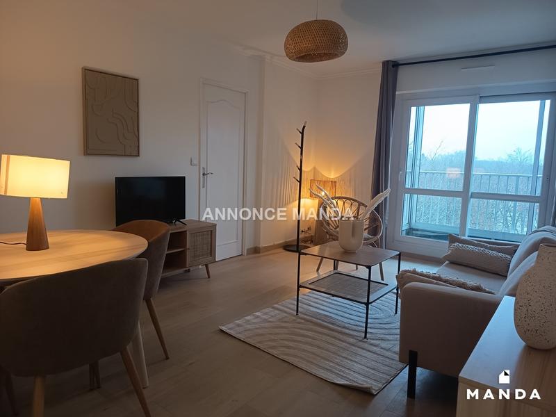 Chambre - 10 m² - 4 pièces