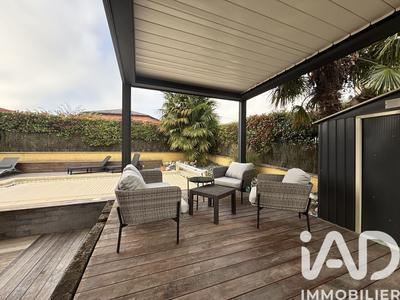 Maison - 121 m² - 5 pièces