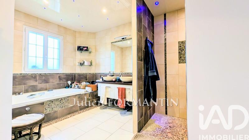 Maison de maîtres - 165 m² - 6 pièces