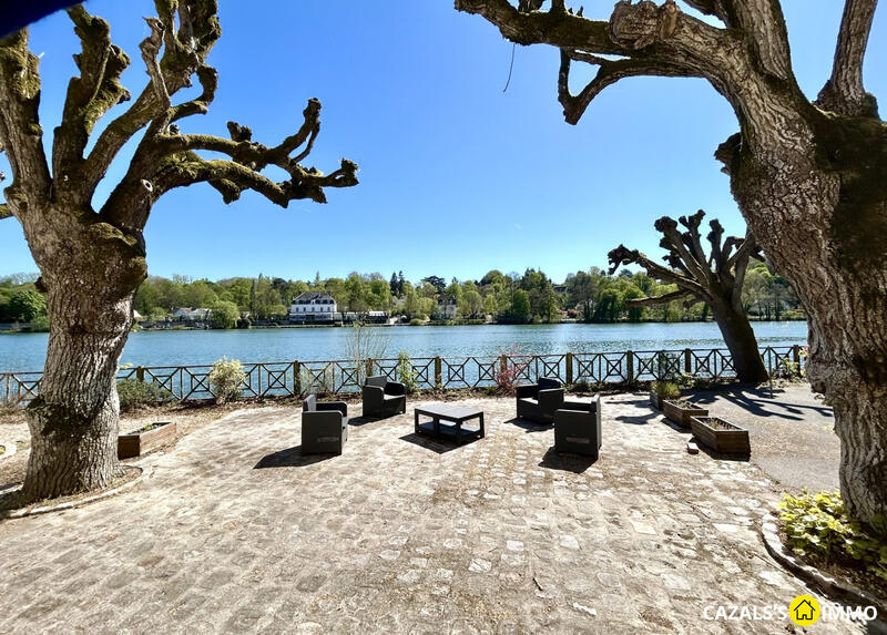 Maison ancienne - 420 m² - 16 pièces