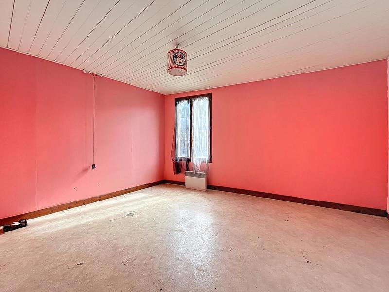 Maison - 95 m² - 5 pièces