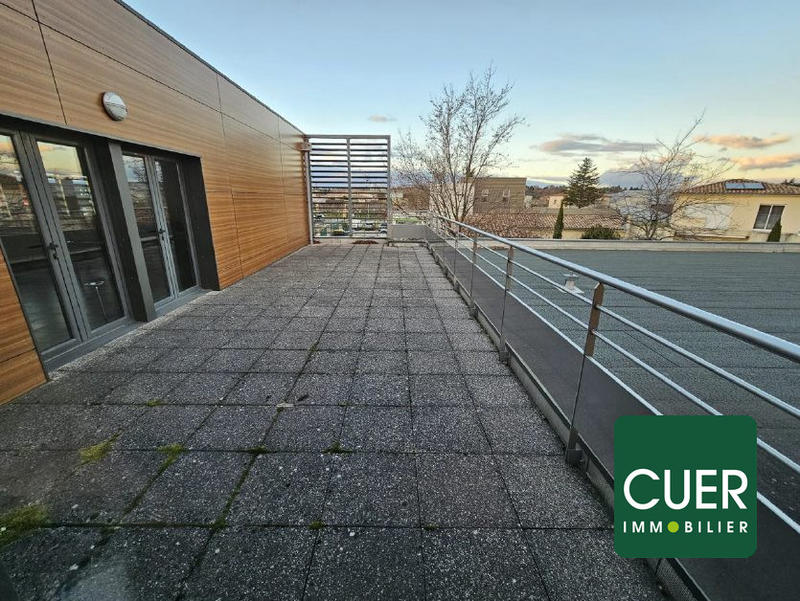 Local commercial - 195 m² - 7 pièces