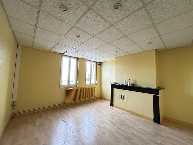 Local commercial - 160 m² - 6 pièces