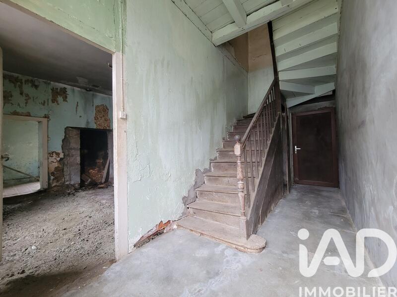 Maison - 99 m² - 5 pièces